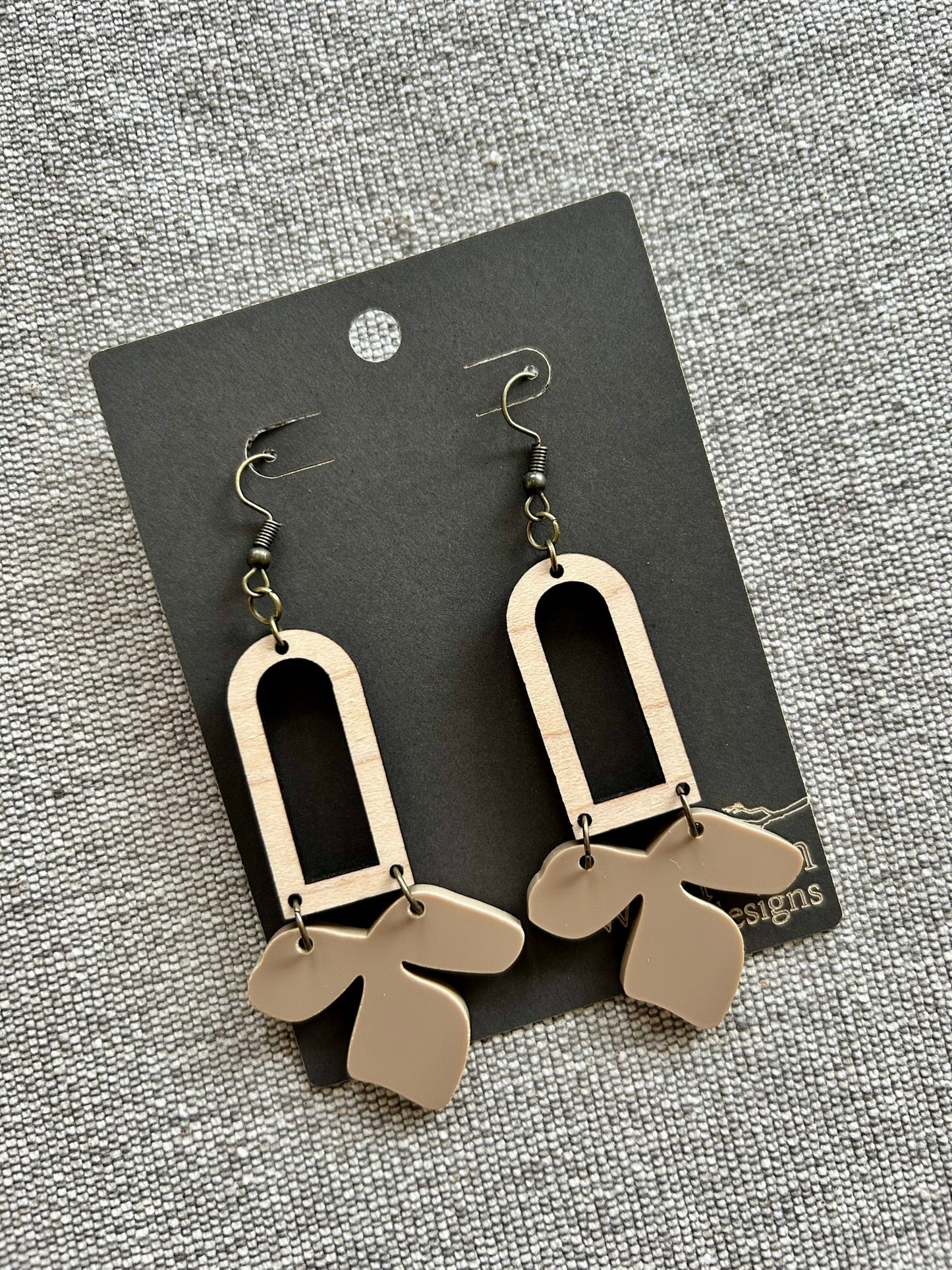 Macchiato Flower Maple Wood Arch Earrings